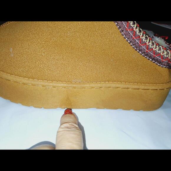 Soft Chunky Fur Bootie Slip on Slipper Shoe Uggiez Style Footwear Size 8.5 - Picture 8 of 13